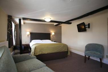 Castle and Ball by Greene King Inns