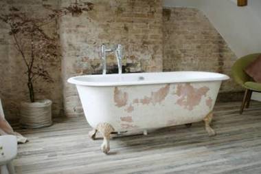 Cliftonville Mews - Restored artists mews house in Margate