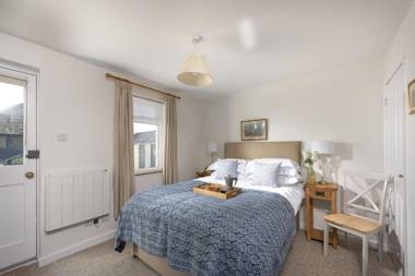 Greenfields Coach House