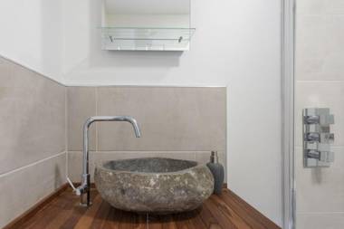 Greenfields Coach House