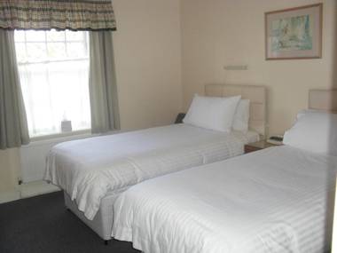 281 Restaurant and Rooms