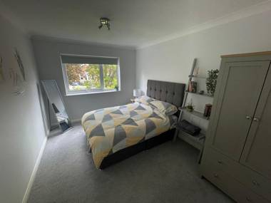 360 Serviced Accommodations - Canal Side Retreat - 2 Bedroom Apartment