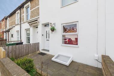 Sunny Terrace by Kasar Stays