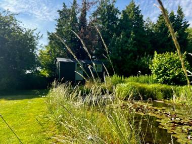 The Crooked Gate - Luxury Romantic Getaway