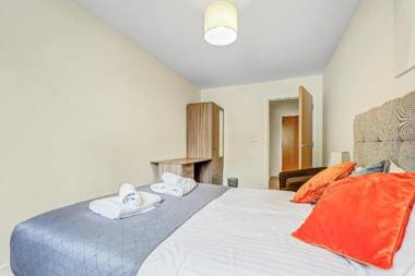 Alder House Serviced Apartment Maidenhead by Ferndale