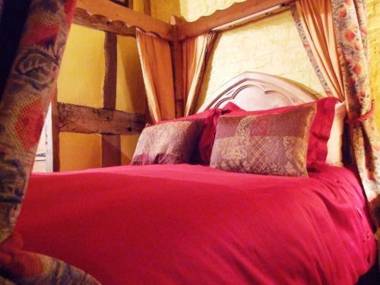 Wizards Thatch Luxury Suites