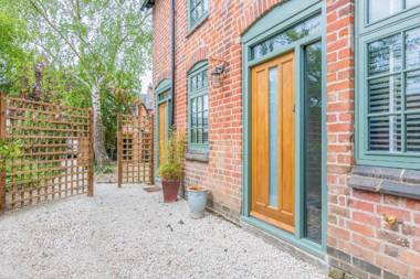 Rainbow House - Entire Place