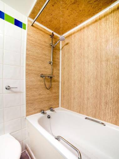 OYO The Chiltern Hotel