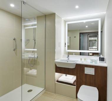 Courtyard by Marriott Luton Airport