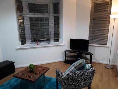 Luxury and Stylish 2 bedroom apartment - ensuite