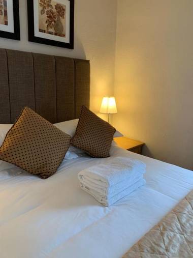 The Upper Largo Hotel & Restaurant