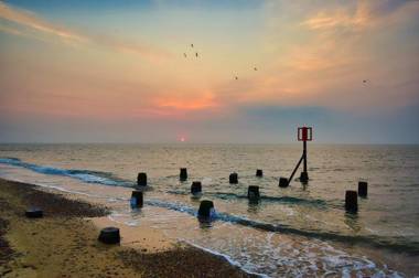 4 Sea View Walk Pakefield