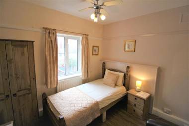 The Grand Hotel by Paymán Club