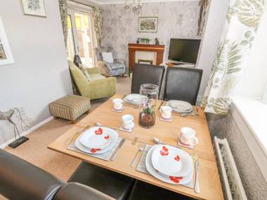 Bumble Bee Cottage Skegness