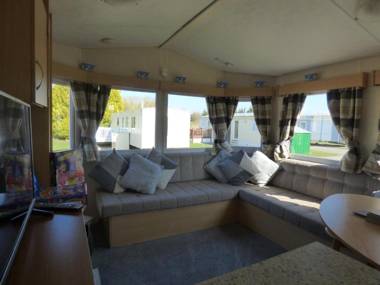 Cedars 48 at Southview Leisure Park