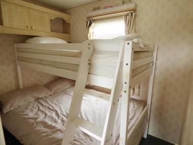 Springs 54 at Southview Leisure Park