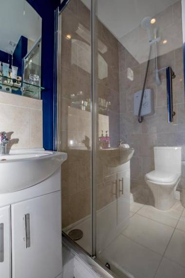 The Farmers Boy Inn Guest House