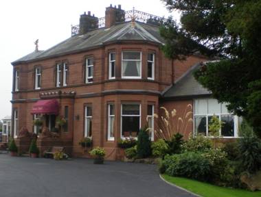 Somerton House Hotel