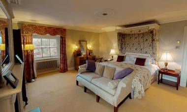 Peterstone Court Country House Restaurant & Spa