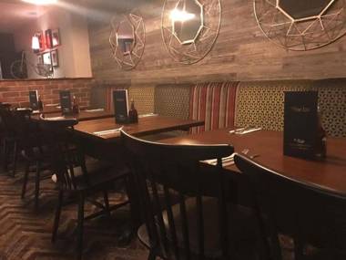 The Ynyscedwyn Arms Hotel