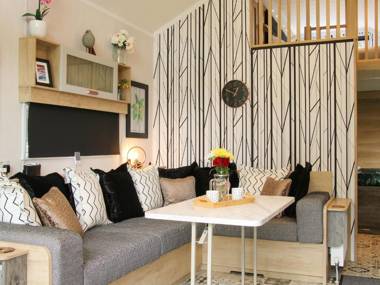 Jacob's Meadow Pod 2