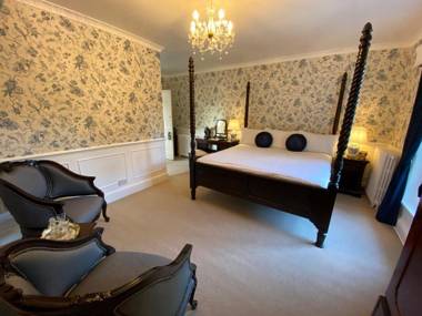 Plas Dinas Country House