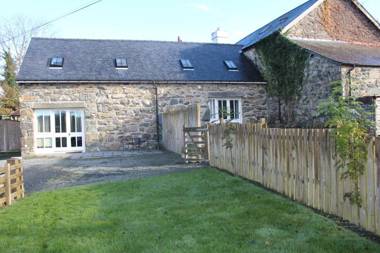 Dolgun Uchaf B&B and Cottages