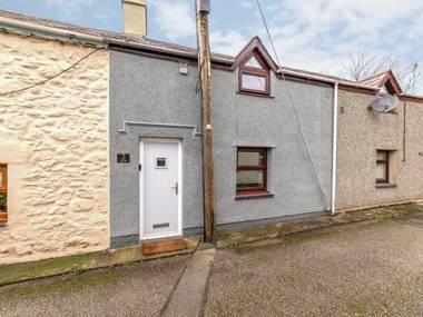 2 Ysgoldy Bangor