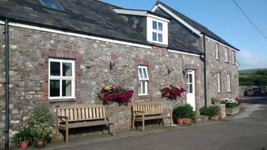Bunk House - 4 Bedroom - Llangenith
