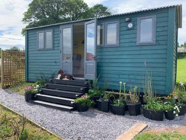 Peaceful Luxury Getaway Stunning Views & Hot Tub