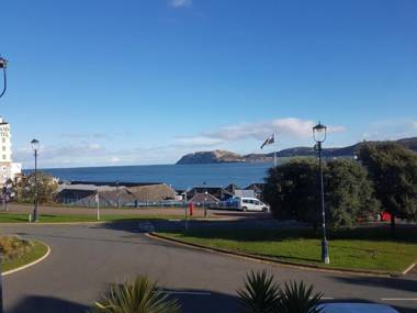 Min y Don Guesthouse