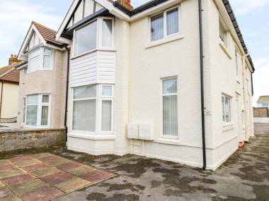 Beside The Sea - Ar Lan y Mor Llandudno