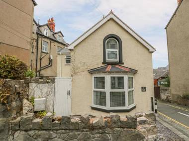 Ty Cornel Bach Llandudno