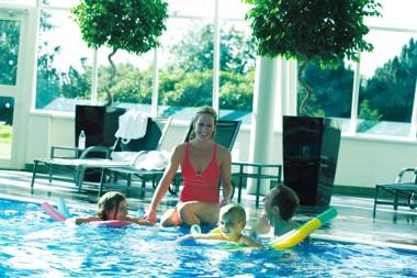 Macdonald Houstoun House