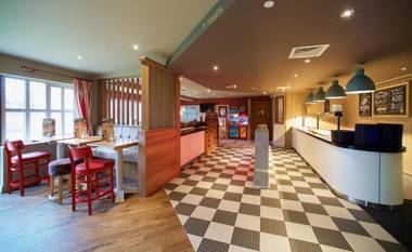 Chain Runner Livingston by Marston's Inns