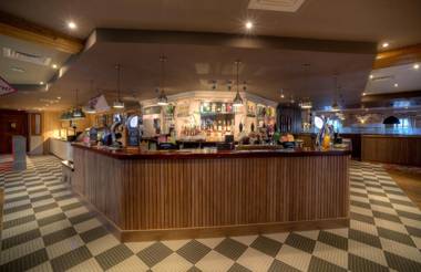 Chain Runner Livingston by Marston's Inns