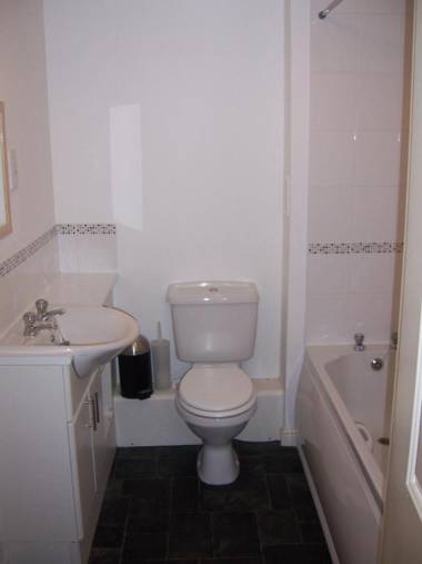 Livingston Contractor and Business Apartment