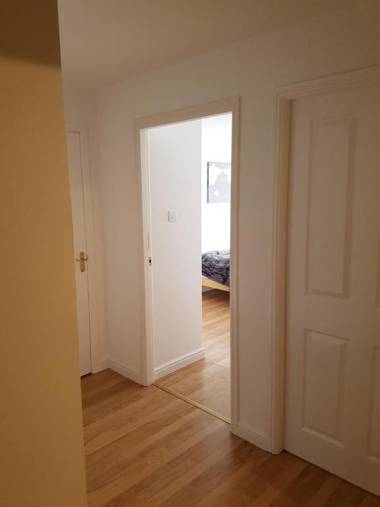 Livingston Contractor and Business Apartment