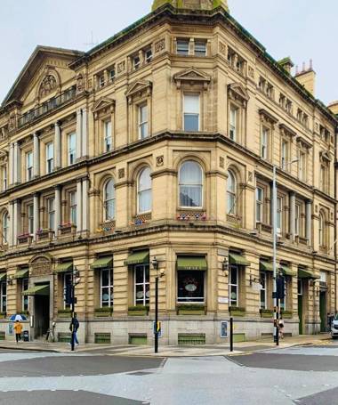 The Sir Thomas Hotel