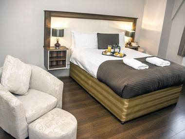 Base Serviced Apartments - Sir Thomas Street