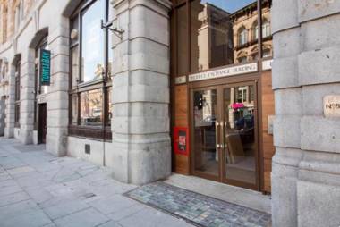 Luxeurs - Victoria Street Apartments