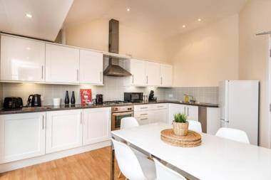 Luxury Waterfront Penthouse with Parking & Balcony