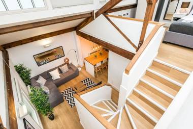 Loft Apt in L1 - Walk Everywhere