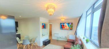 SideMersey Livings - 2 Bedroom Central Apartment with Parking