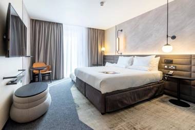 Novotel Liverpool Paddington Village