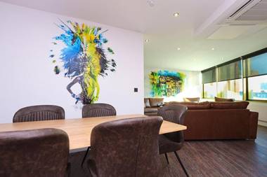 The Bling Hotel by UStay Aparthotels