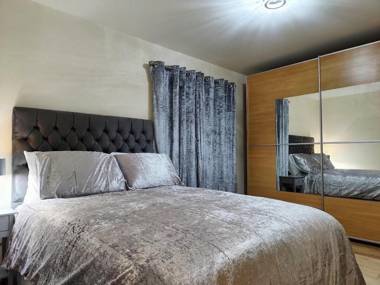 Entire City Centre Apartment - Mount Pleasant