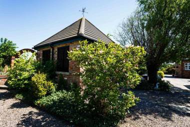 Lincoln Cottage with Private Hot Tub