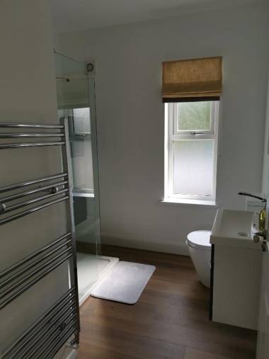 Willow House Bed & Breakfast and Orchard Studios Self Catering