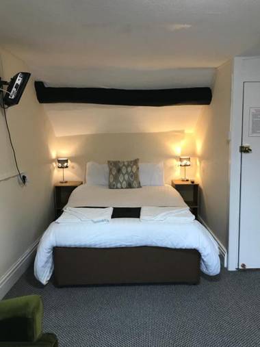 The Black Swan Inn B & B